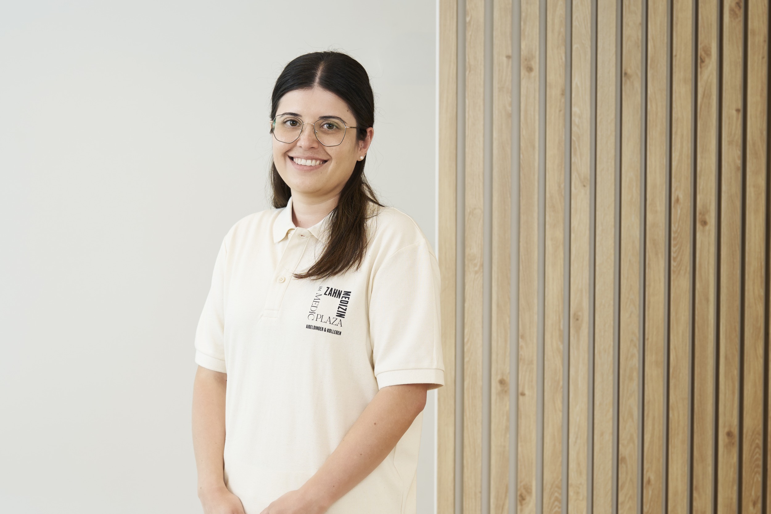 Porträt von Elena Schalamaj 